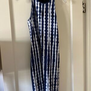 Athleta Navy and White Tie-Dye Top